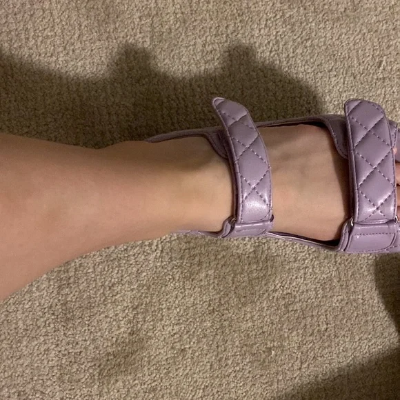 Call it spring sandals - Picture 7 of 10